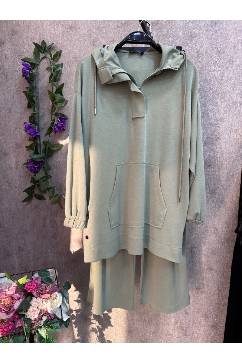 B-Çağla yeşili Oysho takım 